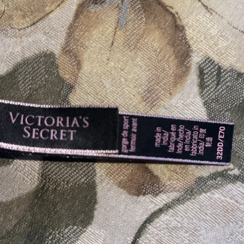 VICTORIAS SECRET Knockout Front Close Support Bra Top - Picture 8 of 9